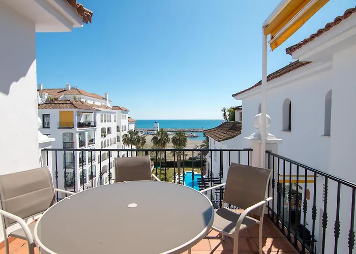 2233-Lovely 2 Bedrooms On The Beach, Pool And Port