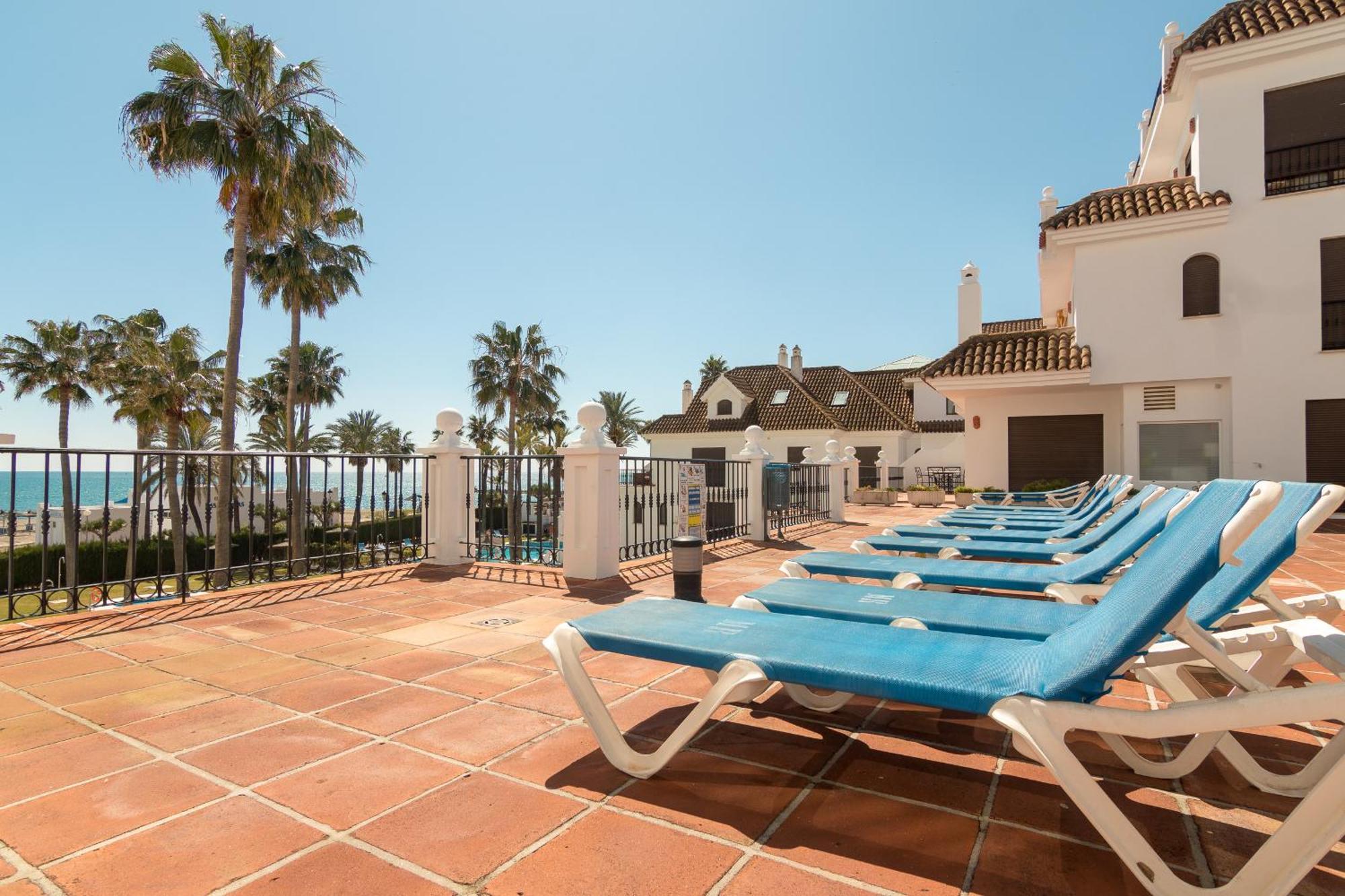 Apartment 2233-lovely 2 Bedrooms On The Beach, Pool And Port