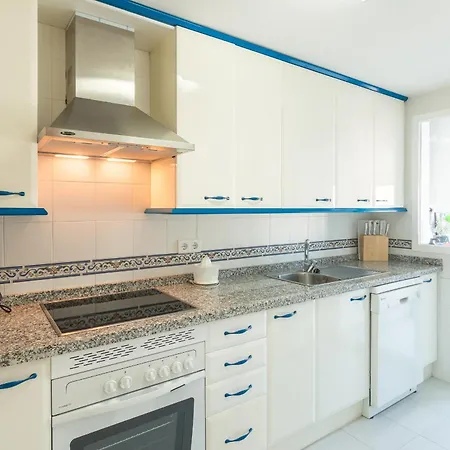 2233-Lovely 2 Bedrooms On The Beach, Pool And Port Manilva Exterior photo