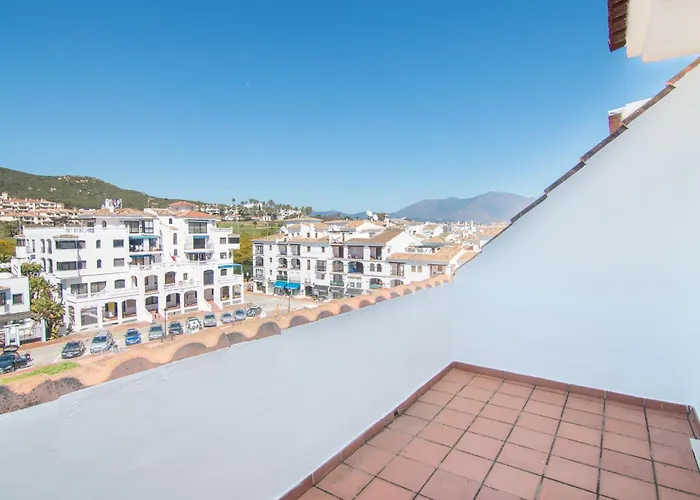 2233-Lovely 2 Bedrooms On The Beach, Pool And Port