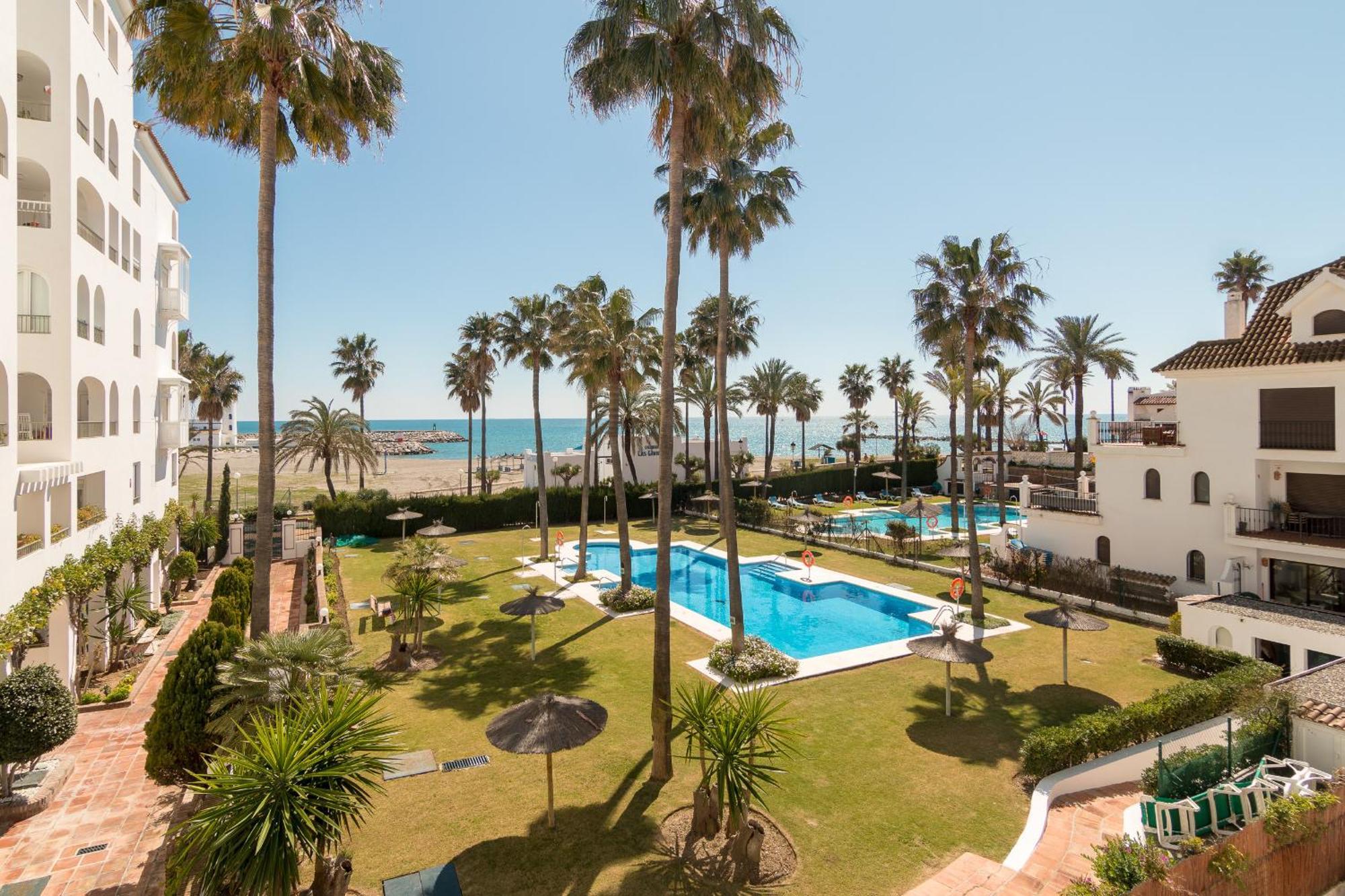 Apartment 2233-lovely 2 Bedrooms On The Beach, Pool And Port Manilva